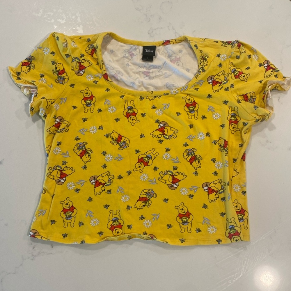Disney Winnie the Pooh Yellow Crop Top ~ Pooh Eating Honey Floral Print 🌸🐝🍯